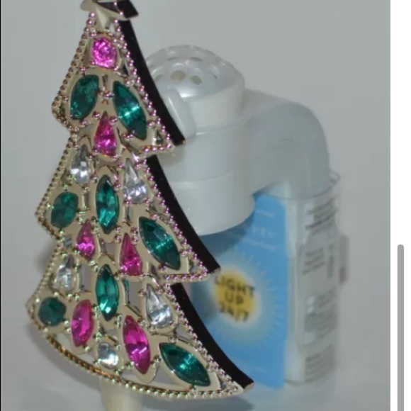 Bath and Body Works Christmas Tree Nightlight Wallflowers Fragrance Plug - Picture 6 of 7